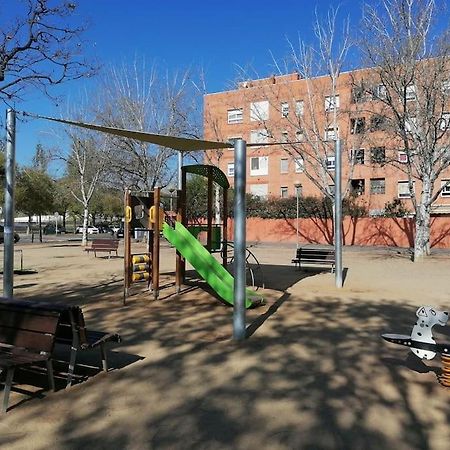 Piso Pl 2B, 20Min Plaza Cataluna Sant Adria de Besos Exterior photo