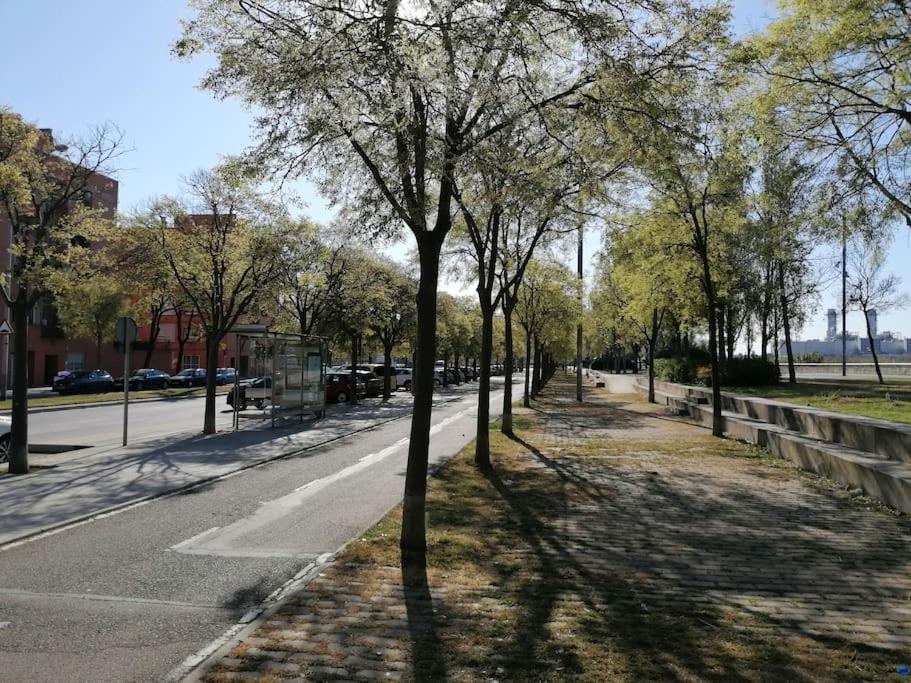 Piso Pl 2B, 20Min Plaza Cataluna Sant Adria de Besos Exterior photo